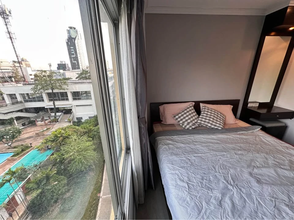 For rent, The Parkland Bangna, the most beautiful corner room in the project! Fully furnished, live there and get rich, don't miss it.