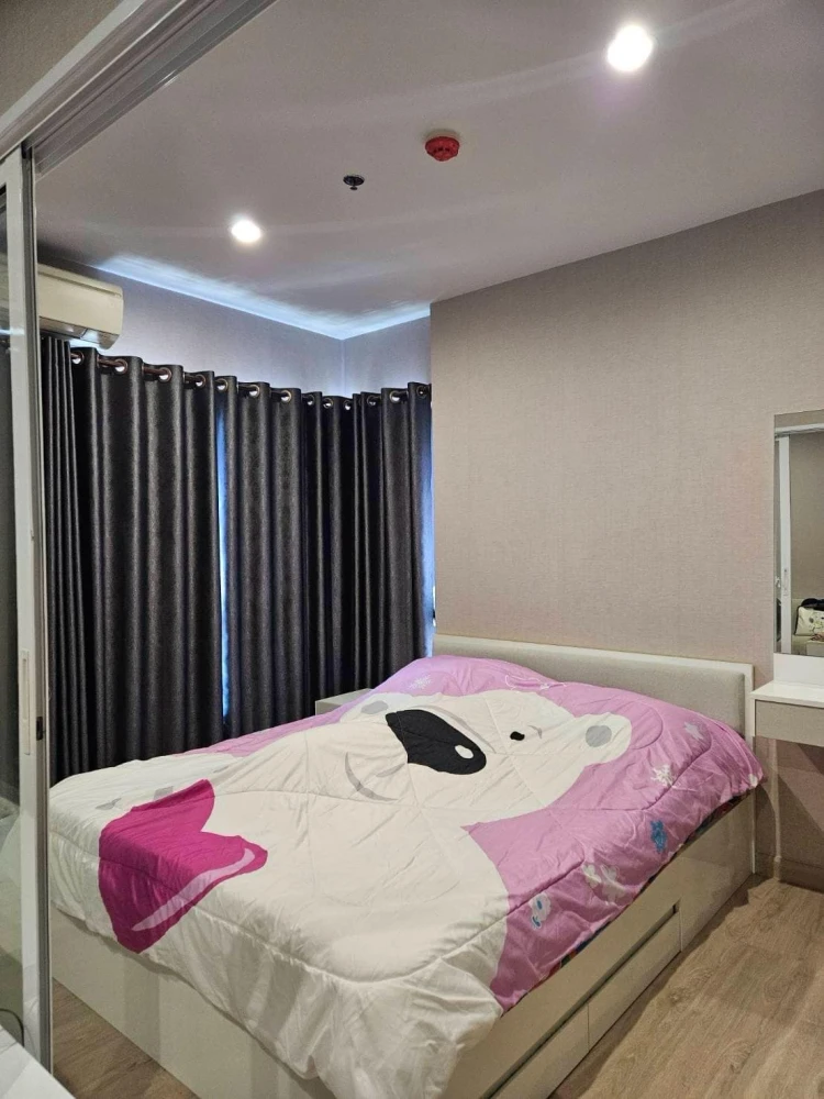 For rent: The Parkland Phetkasem - Tha Phra, 15th floor, corner room, open view, no buildings blocking, very private. You will regret it if you miss i