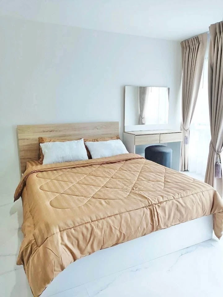 For rent: The Interchange Lak Si, ready to move in, fully furnished, electrical appliances included. Don't miss out, hurry and book now!