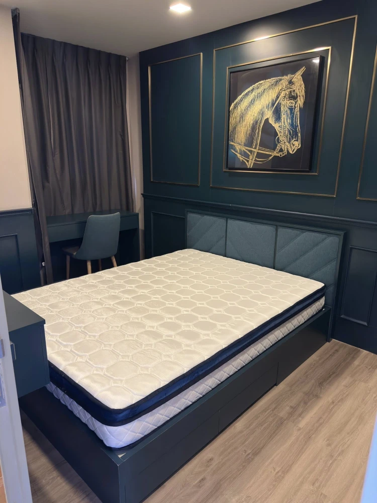 For rent or sale: The Base Sukhumvit 50, Building B, decorated in dark green tones, looks calm and relaxing. Move in now, don't hesitate.