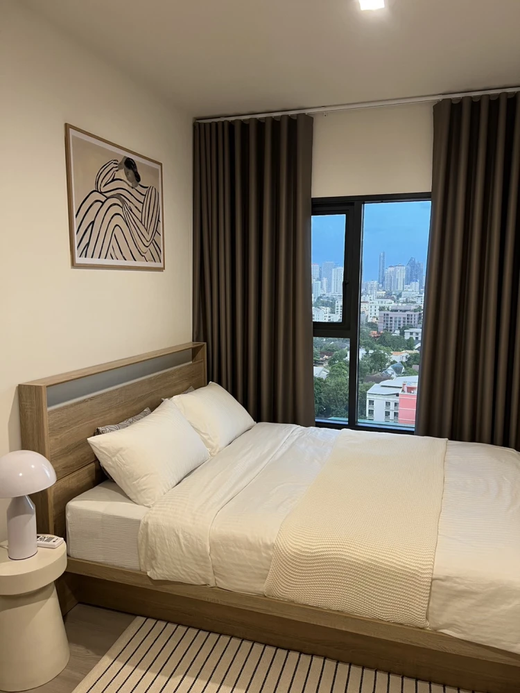 For rent: The Base Phetchaburi - Thonglor, 15th floor, fully furnished, ready to move in, book now, urgently.