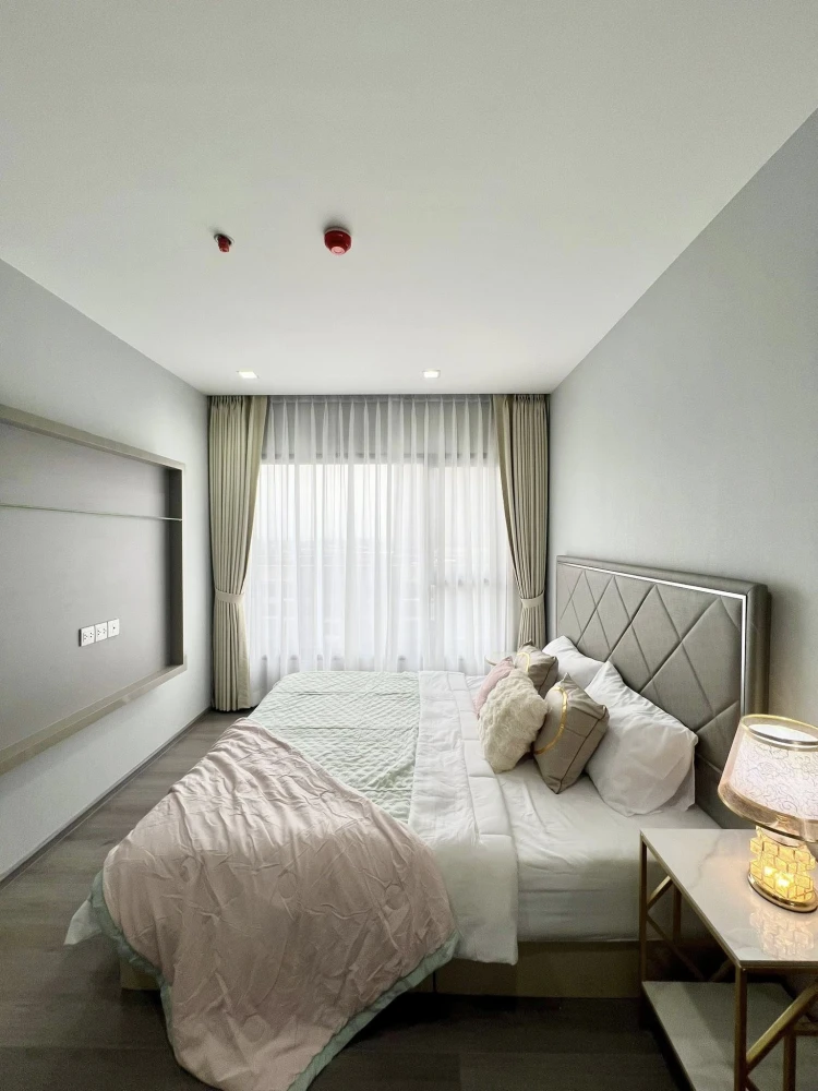 For rent, The Politan Rive, 10th floor, simple room, complete, spacious room, comfortable, exactly as advertised, must reserve now.