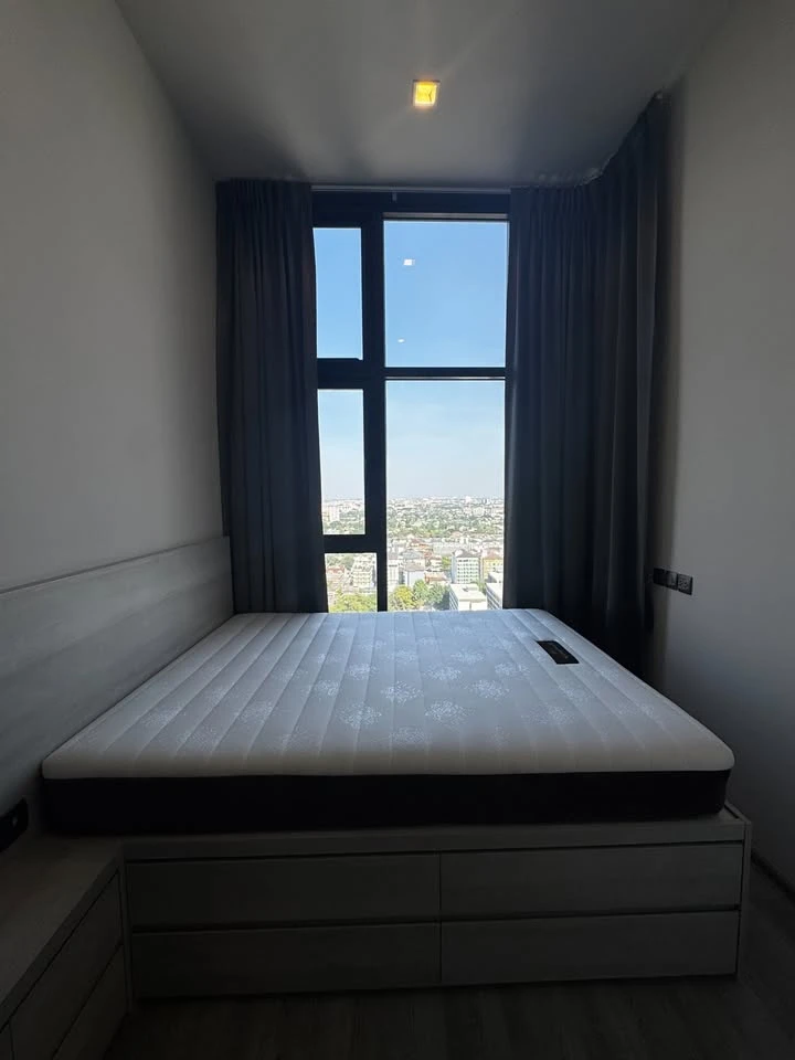 For rent: The Line Sukhumvit 101, beautiful and quiet city view, fully furnished, very attractive.