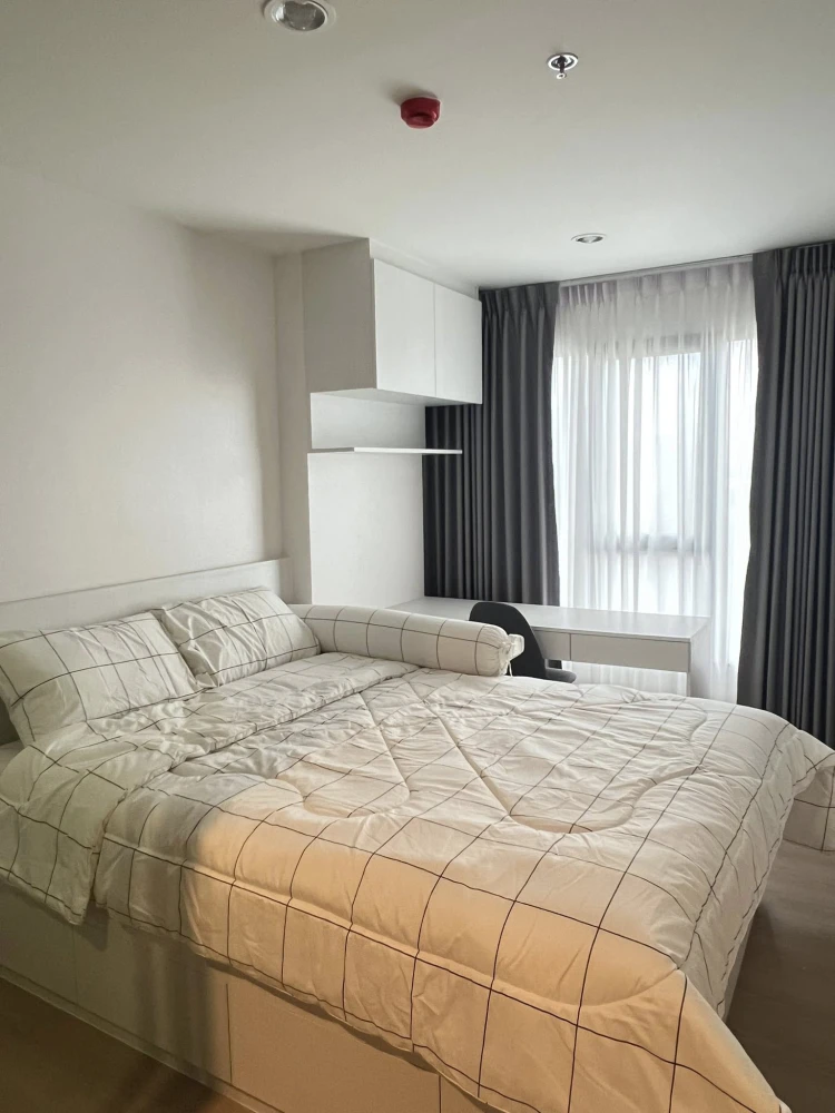 For rent: Terra Residence. The room is quiet, soundproofed from outside, no noise disturbances. Complete electrical appliances. Can move in immediatel