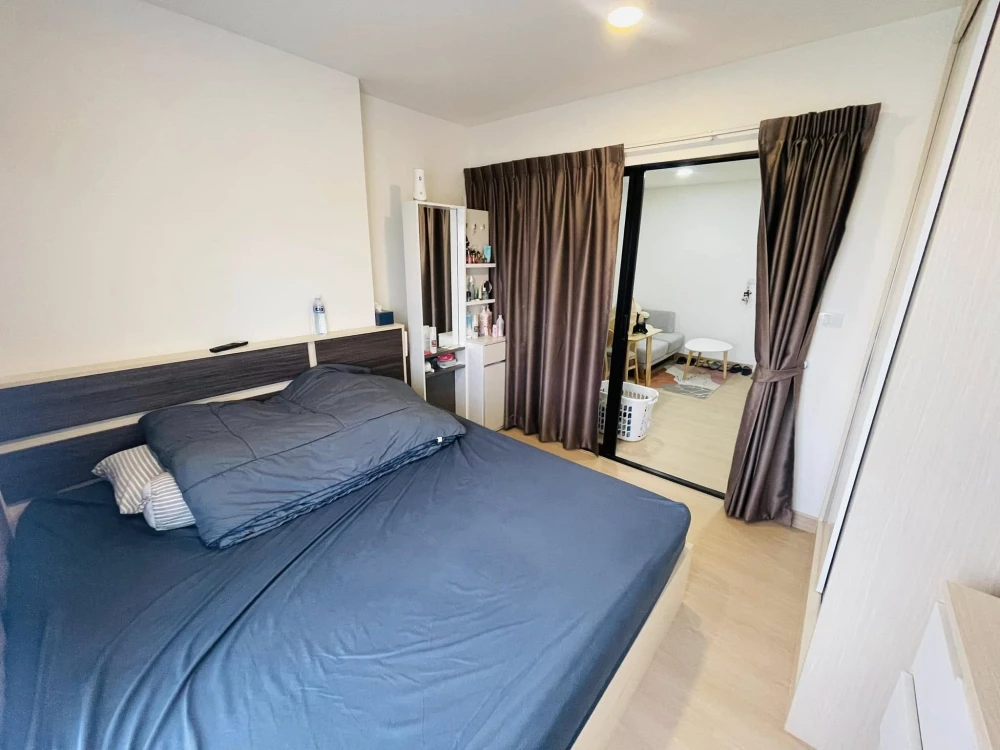 For rent: Plearn Plearn Condominium, Ratchaphruek-Pinklao 2, well-separated rooms, great price, hurry and reserve now.