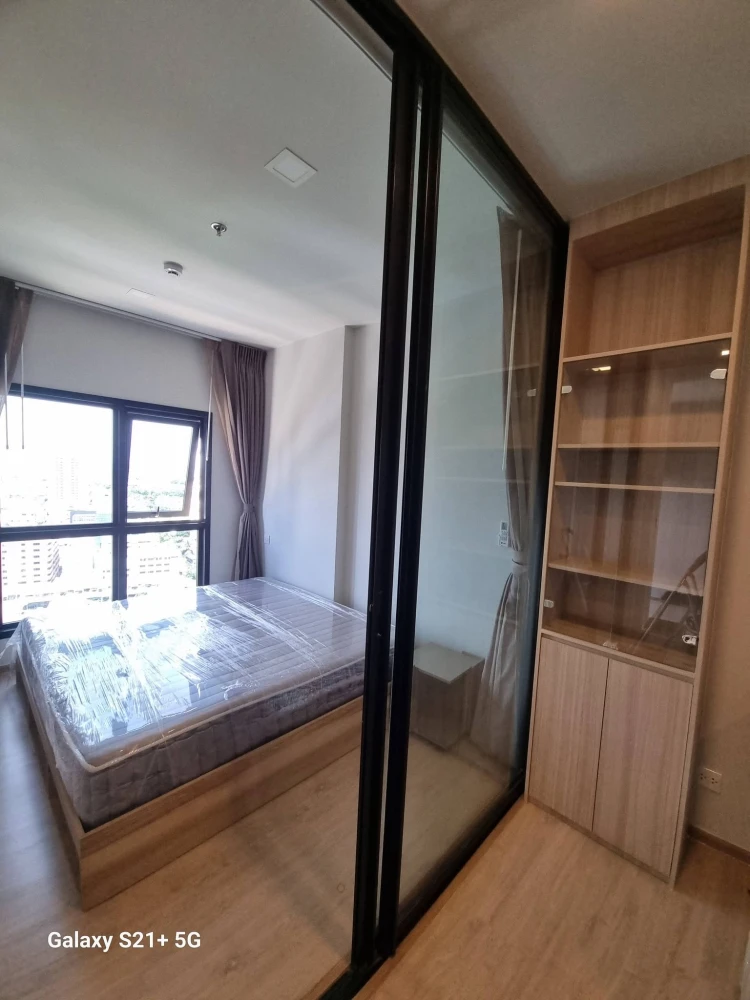 For rent: Metris Pattanakarn-Emai, ready-to-move-in unit with complete amenities. Book yours today! Don't miss out!