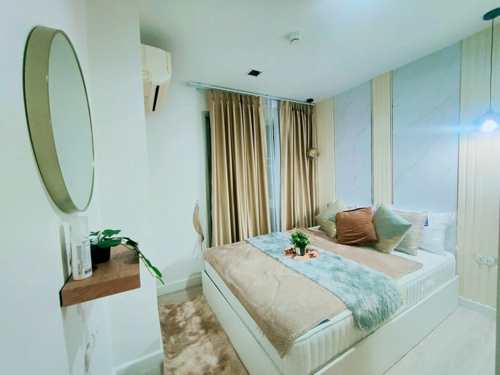 For rent: Metro Luxe Kaset. Beautifully decorated and very livable. Fully equipped with electrical appliances. Don't miss it or you'll regret it.