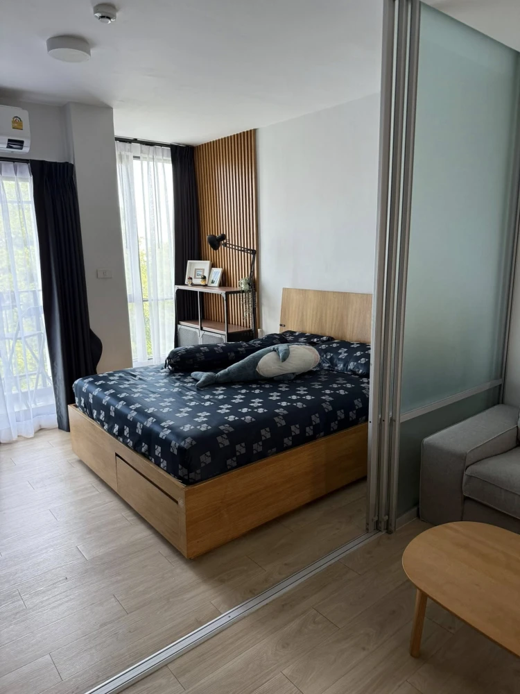 Condo for rent, cool and comfortable, Lat Phrao 101, 7th floor, corner room, very private, airy, open, good ventilation, hurry and reserve now.