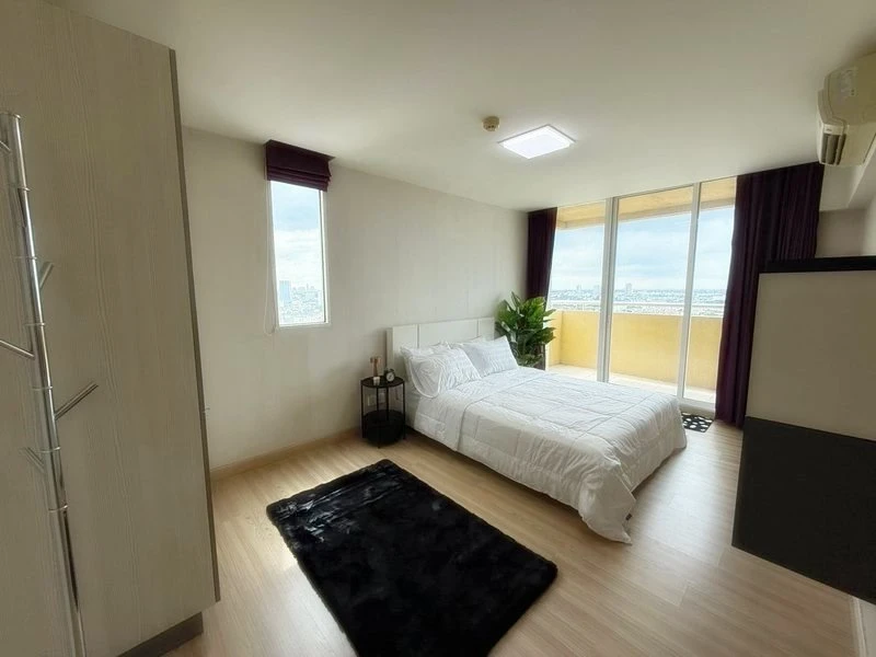 For rent!! M Society Condominium, 28th floor, Building A, beautiful room, fully furnished, ready to move in, don't miss it!!