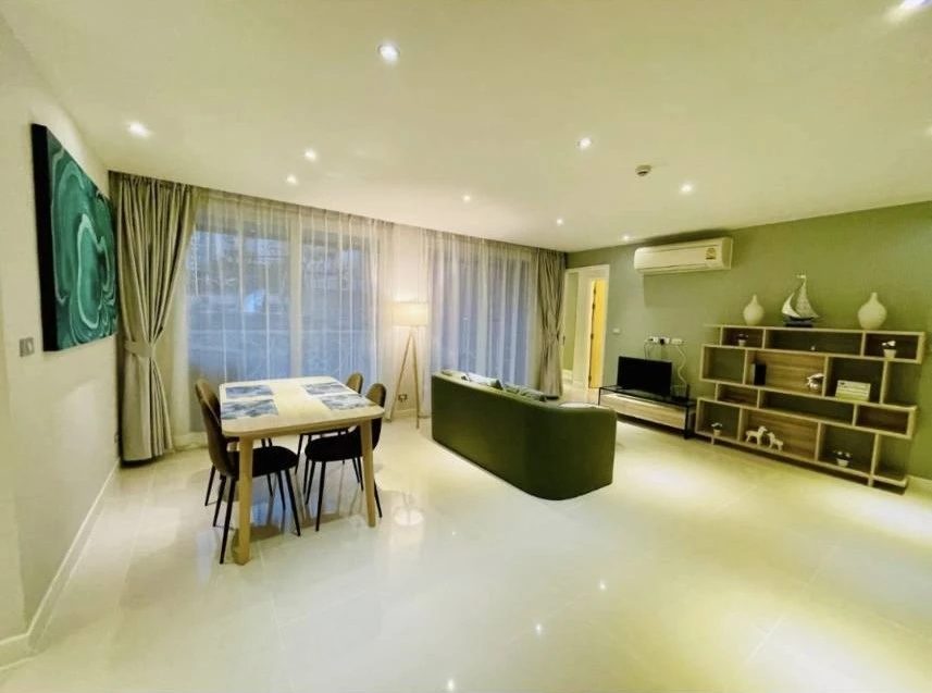 For rent: Grand Caribbean Resort Pattaya, 2 bedrooms, 2 bathrooms, 1st floor, back of the room, open to walk directly into the water park pool. If you