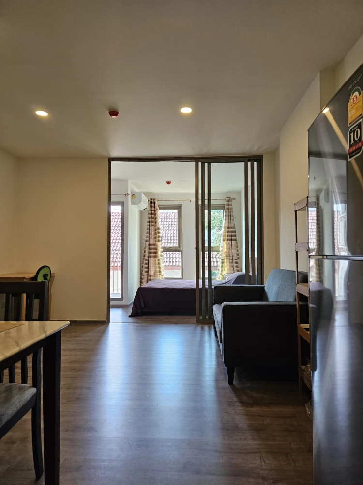 For rent: Aspire Pinklao-Arun Amarin, ready-to-move-in unit with complete furniture and appliances. Book now, don't miss out!