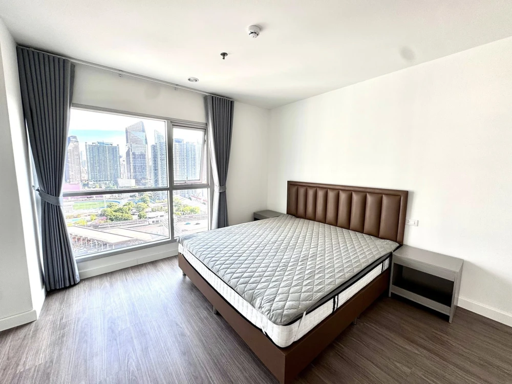 For rent: Aspire Rama 9, spacious room, 22nd floor, high view, comes with complete facilities, hurry and book.