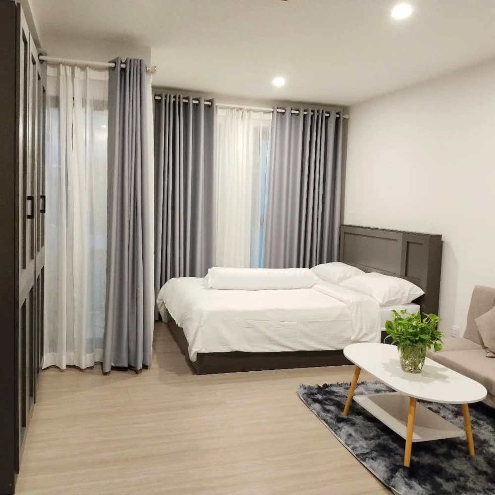 For rent: Aspire Ratchayothin, studio room size 26 sq.m., pool view, outside city view, fully furnished, just bring one bag, ready to move in