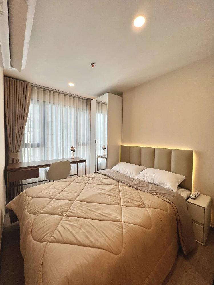 For rent: Aspire Sukhumvit Rama 4, fully furnished room, ready to move in, complete with amenities. Hurry and reserve now, don't miss out!