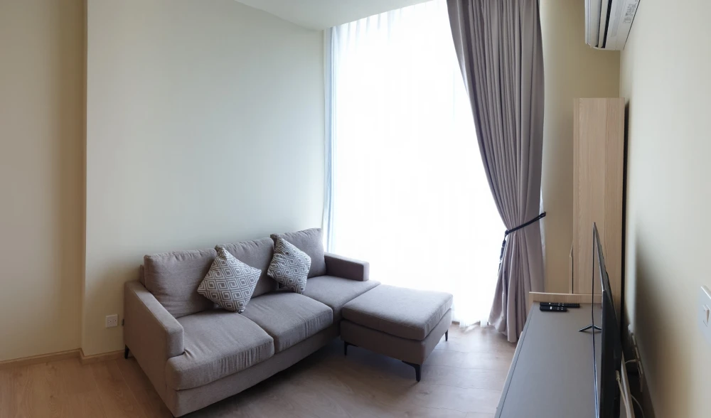 For rent: Noble Recole Sukhumvit 19, spacious room, airy and comfortable, simply decorated, fully equipped, book now.