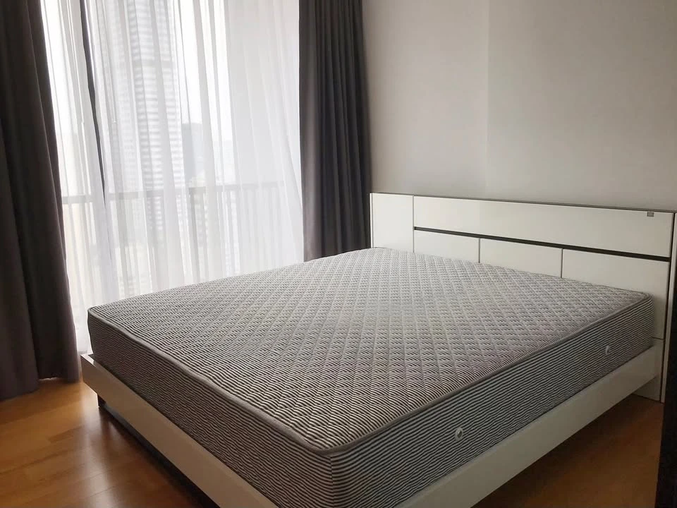 Noble Revo Silom for rent or sale, beautiful room, spacious, ready to move in, convenient transportation, complete amenities, reserve now!