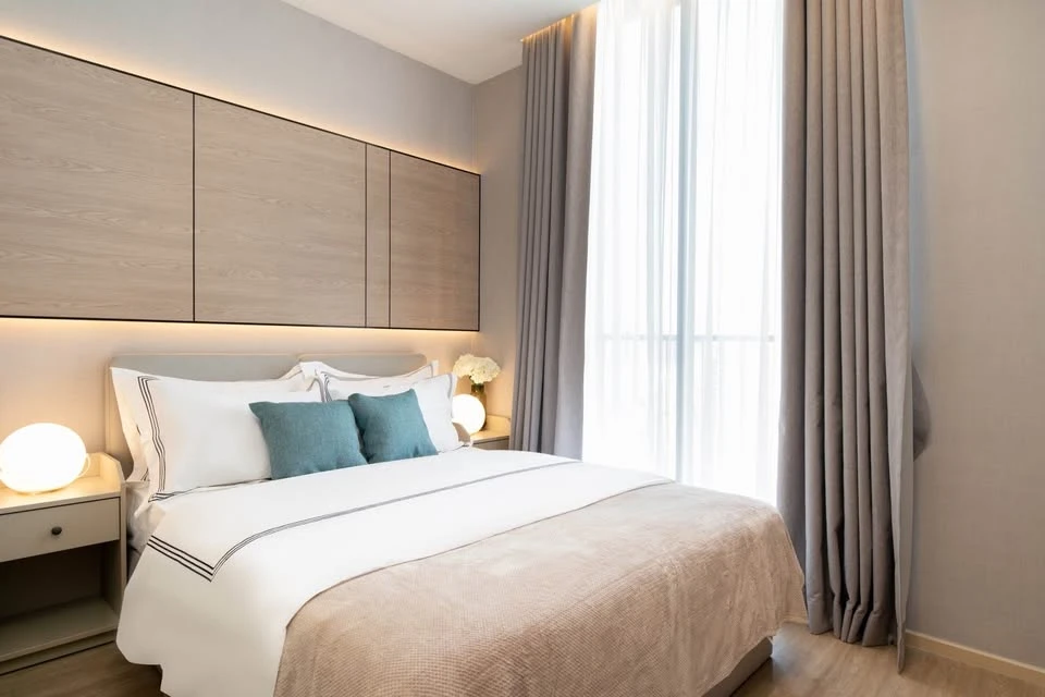 For rent: Noble State 39, spacious and comfortable room, built-in decorations inside the room, comes with complete facilities. Hurry and book before i