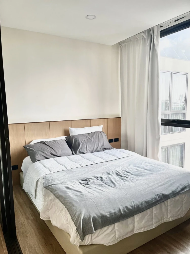 For rent, Sign Big Rama 9-Ramkhamhaeng 24, 7th floor, corner room, very private, fully furnished, ready to move in