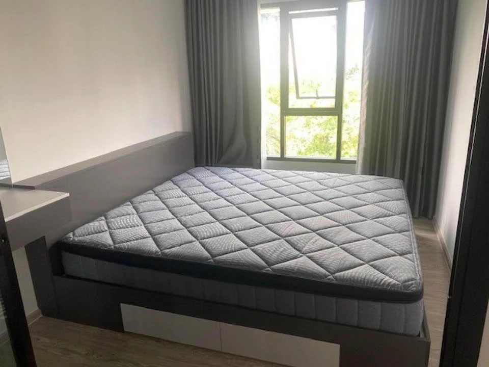 For rent, Rai Hua Mak 1, room divider, complete with furniture + electrical appliances, including washing machine. A great deal like this, you must bo