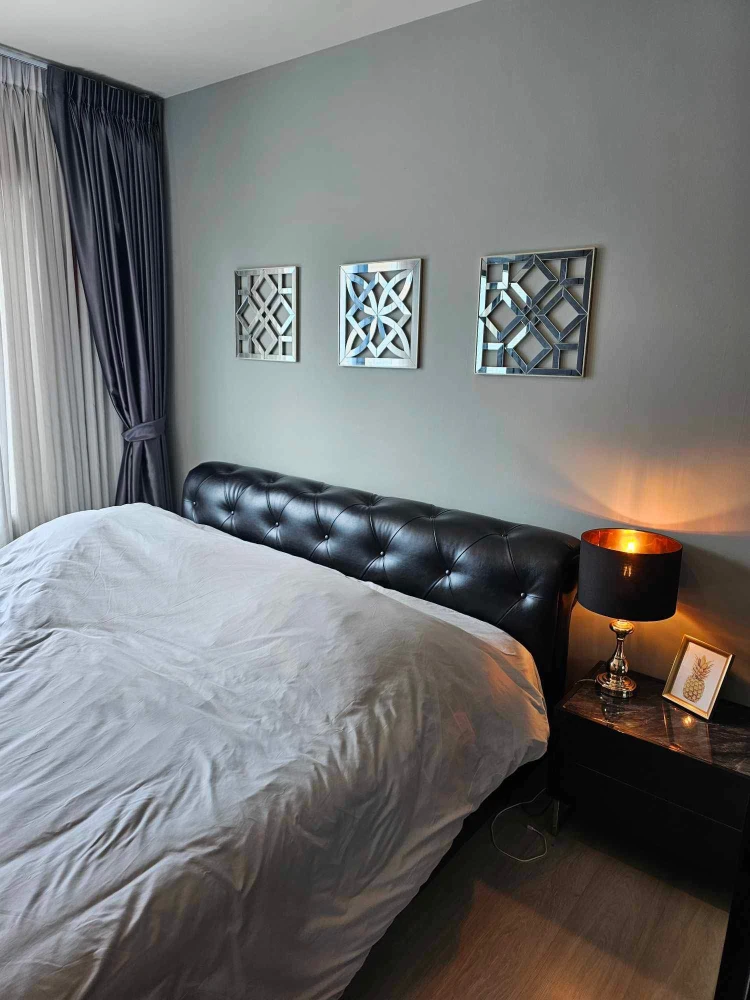 For rent: Life Asoke, ready to move in, fully furnished, spacious and comfortable room, high floor. Book now, don't miss out!+++