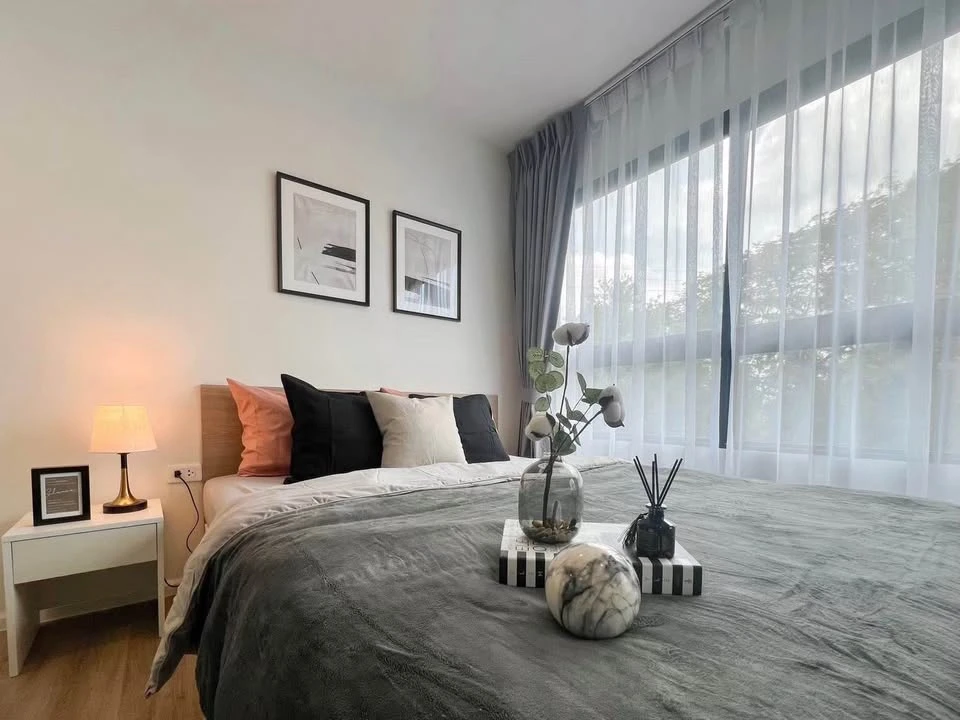 For rent, ICONDO Active Phatthanakan, ready to move in, white tone, comfortable price, hurry to move and reserve.