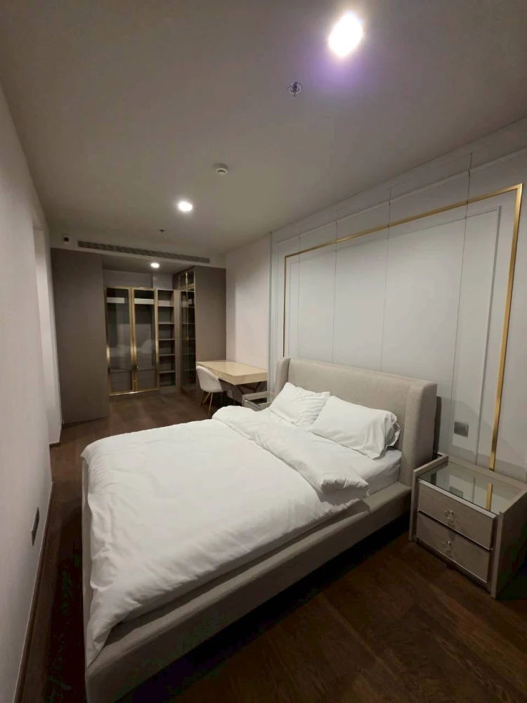 For rent: Ideo Q Sukhumvit 36. Spacious room with ample living space. Fully furnished with appliances. Don't miss out!