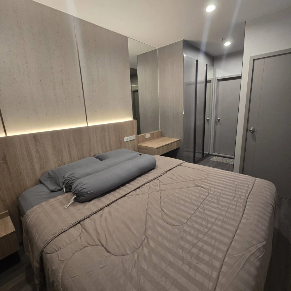 For rent: Ideo Ramkhamhaeng - Lamsali Station. Beautiful room, great location. Rent now!!