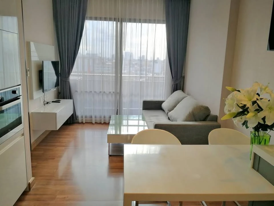 For rent, Ivy Ampio, ready to move in, full facilities, book now, don't miss out!!