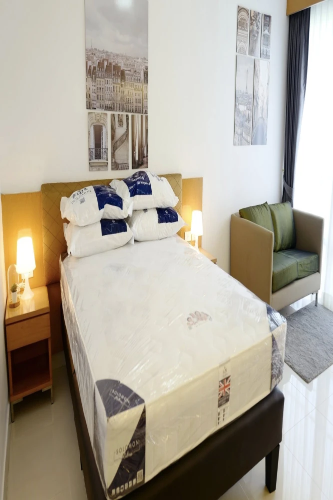 For rent: I-House Rama 9-Ekkamai, 6th floor, simply decorated, fully furnished, book now.