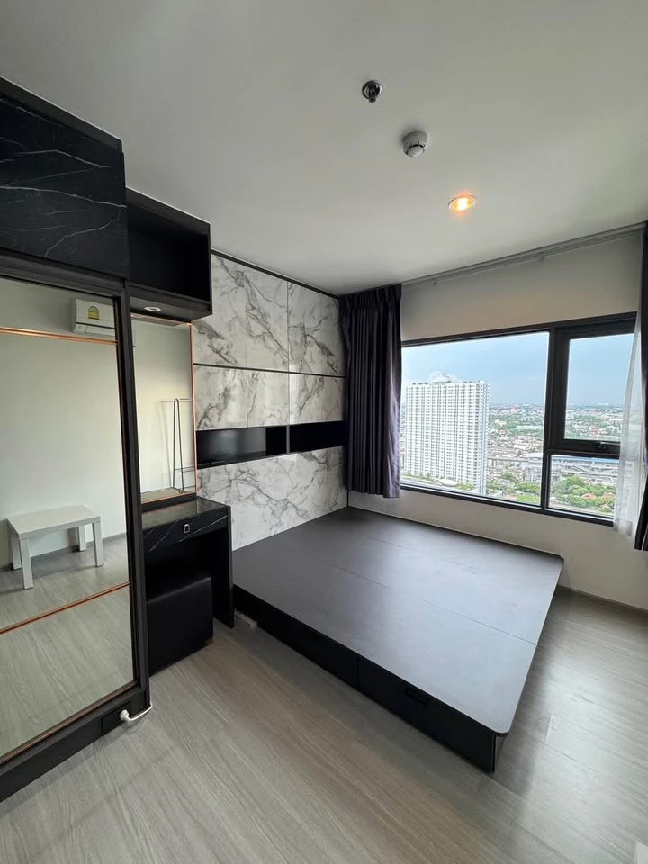 For Rent: Aspire Sathorn-Ratchaphruek Condo, ready to move in, 29th floor, high floor with great view, fully furnished with appliances. Book now!