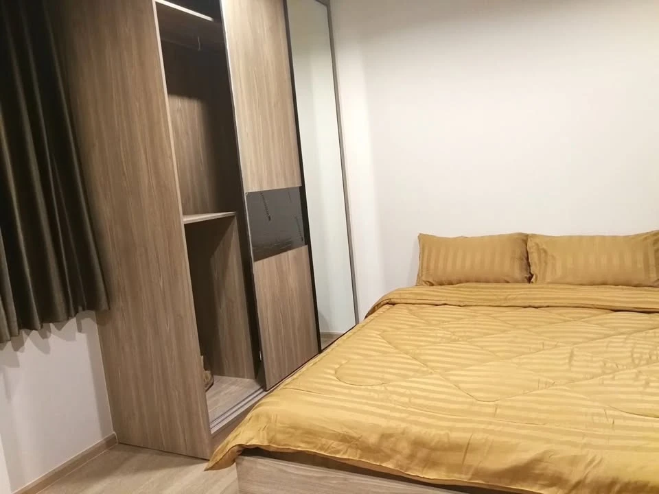 For rent: The Exclusive Hideaway Sukhumvit 71. Large room! 56 sq.m. Fully furnished with appliances. Ready to move in.