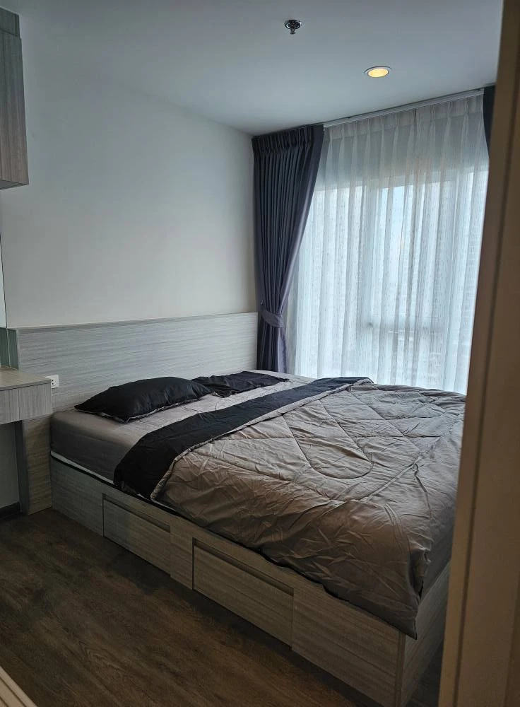 For rent: Regent Home Bangna, fully furnished room, ready to move in, complete with furniture and appliances, just bring your suitcase and move in.