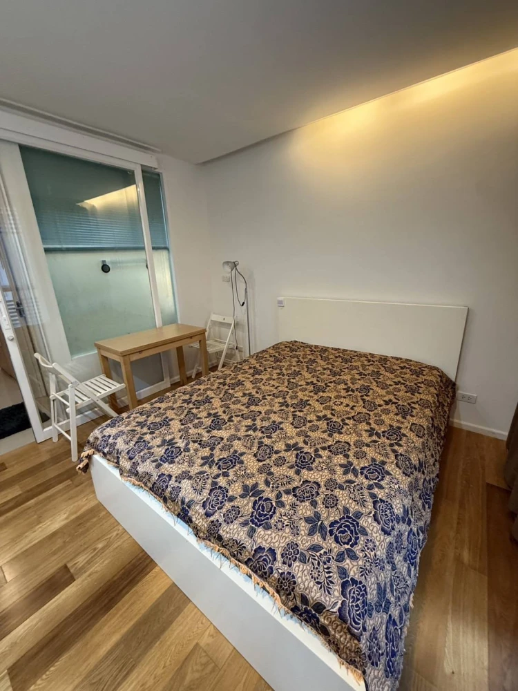 For rent: 15 Sukhumvit Residence, very convenient location, fully furnished. Don't miss out!