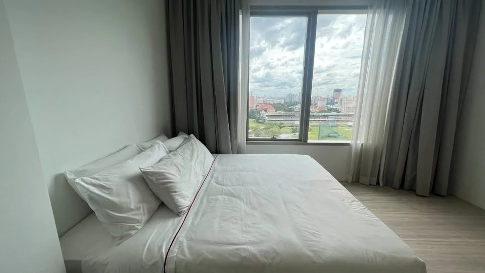 For rent 185 Ratchadamri, high floor, spacious, ready to move in, fully furnished, reserve now.
