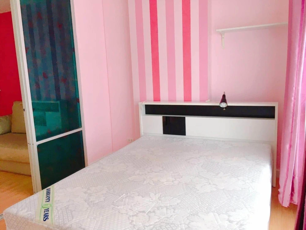For rent: A Plus Rattanathibet–Tiwanon, ready-to-move-in apartment with full furnishings, affordable price. Book now! Don't miss out! +++