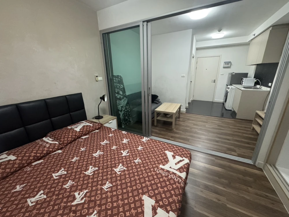 For rent: A Space Me Bangna, 18th floor, fully furnished, comfortable unit. Book now, don't miss out!