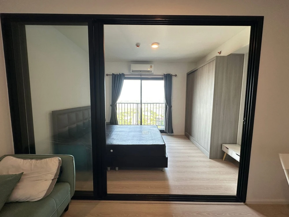 For rent: A Space Mega, a comfortable room in a great location with convenient transportation and fully furnished. Book now!
