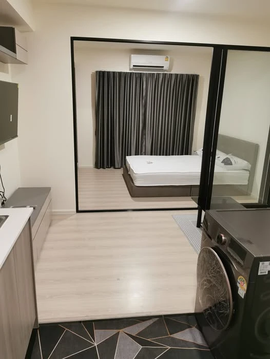 For rent: A Space Mega 2, corner room, 15th floor, garden view, comes with a very good price. I must say that you definitely can't miss it.