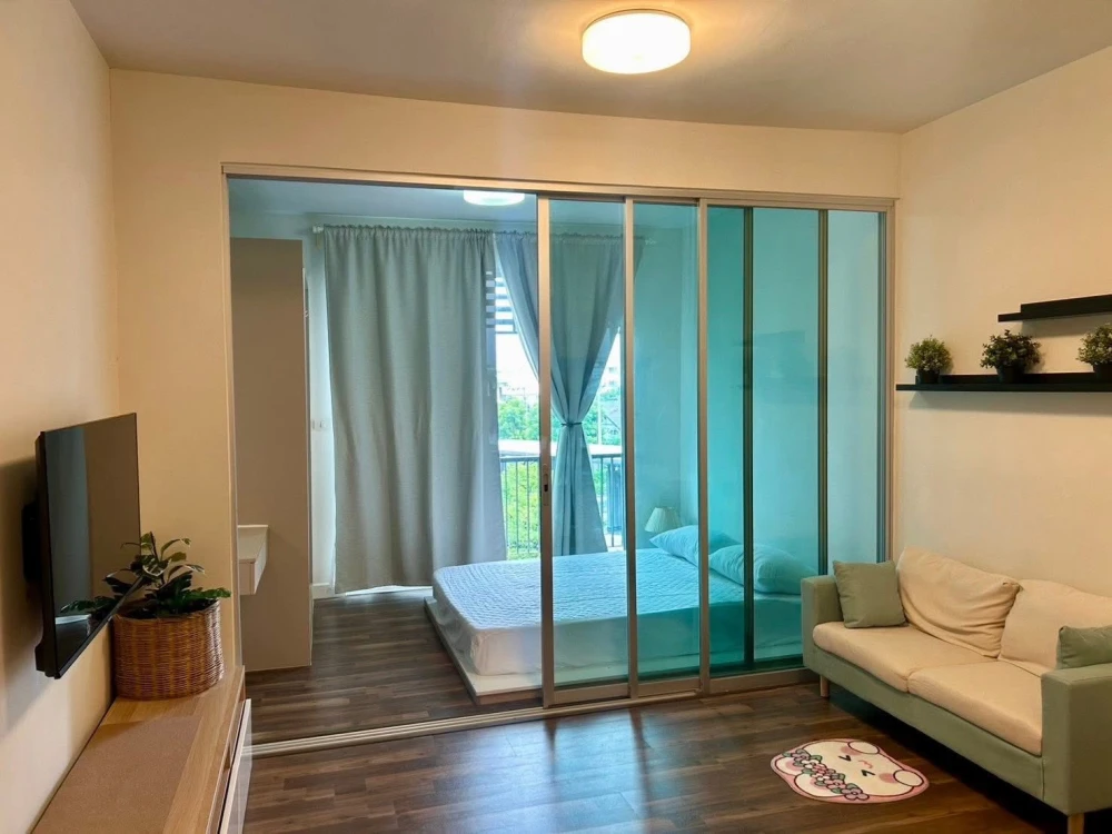 For rent: A Space Sukhumvit 77, a nice room with complete furniture and amenities. If it's this good, hurry and reserve it now.