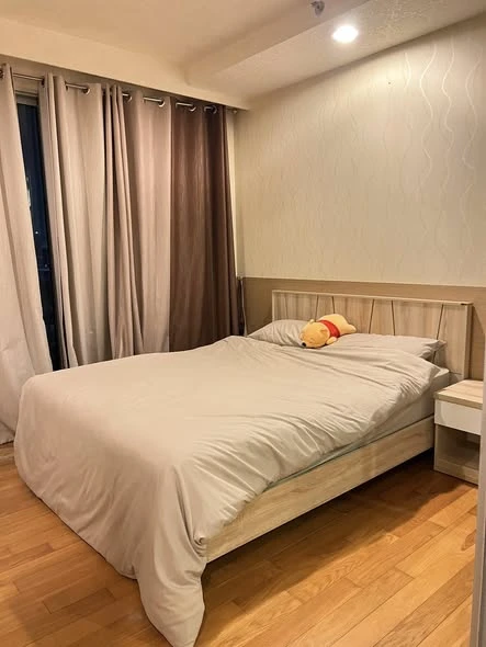 For rent: Abstracts Phahonyothin Park. Spacious rooms with ample living space. Convenient and fully equipped. Book now, don't miss out!
