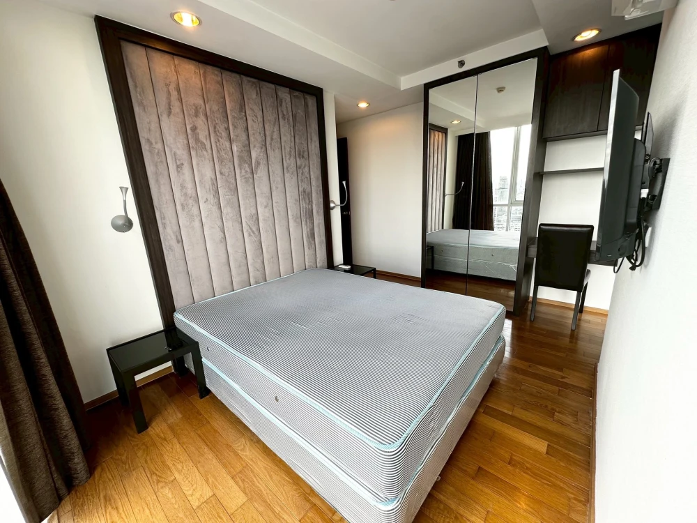 Abstracts Phahonyothin Park for rent, 2 bedrooms, plenty of usable space, good location, comes with complete facilities, reserve now.
