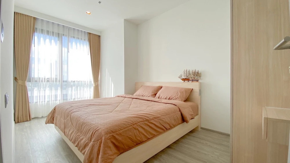 Aeras Condo for rent, corner unit offering privacy, spacious living area, and stunning sea views. You won't want to miss this!