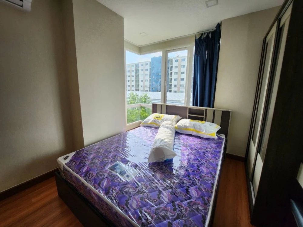For rent: Airlink Residences Romklao, 4th floor, nice room, fully furnished, reserve now.