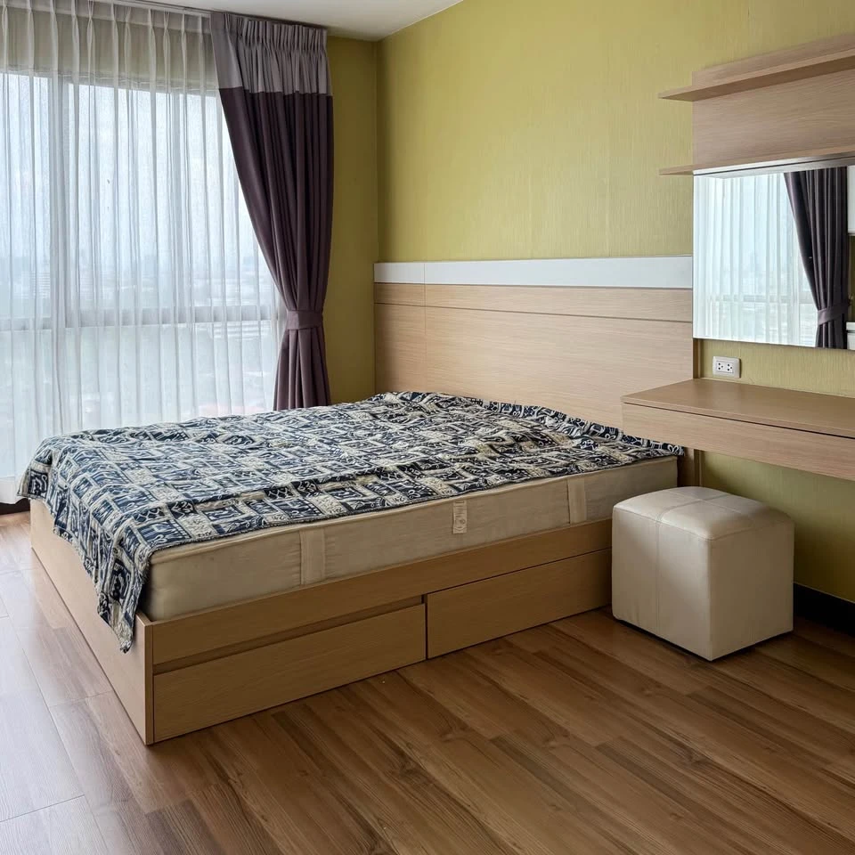 For rent: Akesin Place, 1 bedroom, 1 bathroom, plenty of usable space, good location, fully equipped with amenities. Reserve now!