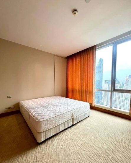 For rent: Ascott Sathorn Bangkok, 3 bedrooms, fully furnished, ready to move in. Book now!