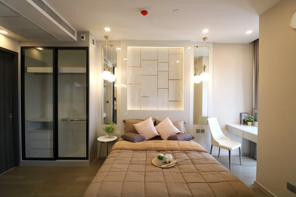 For rent: Ashton Asoke, very high floor unit, fully furnished and equipped, ready to move in immediately.