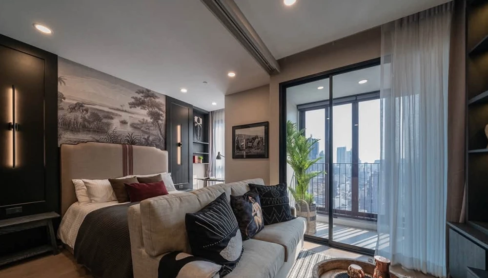 For rent: ASHTON CHULA-SILOM, fully furnished unit with complete amenities. Book today!