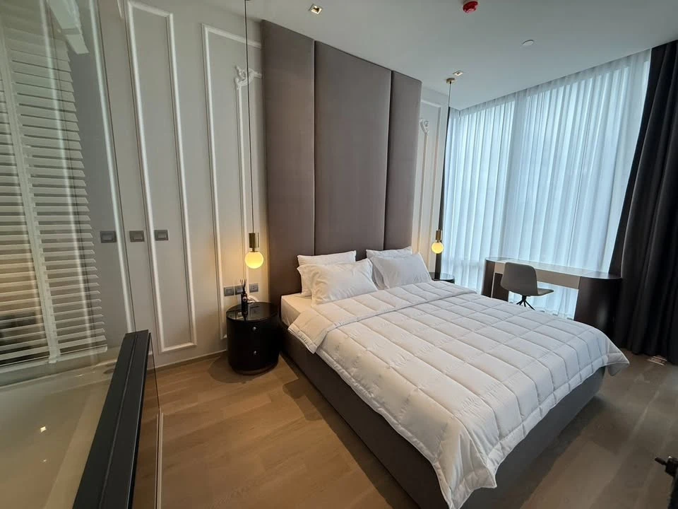For rent: ASHTON SILOM, 31st floor, river view and ICONSIAM fireworks, fully furnished, I'm telling you, if you miss out, you'll regret it.