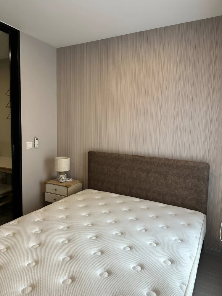 For rent: Aspire Asoke - Ratchada, beautiful room, fully furnished + appliances, just bring your bags and move in.