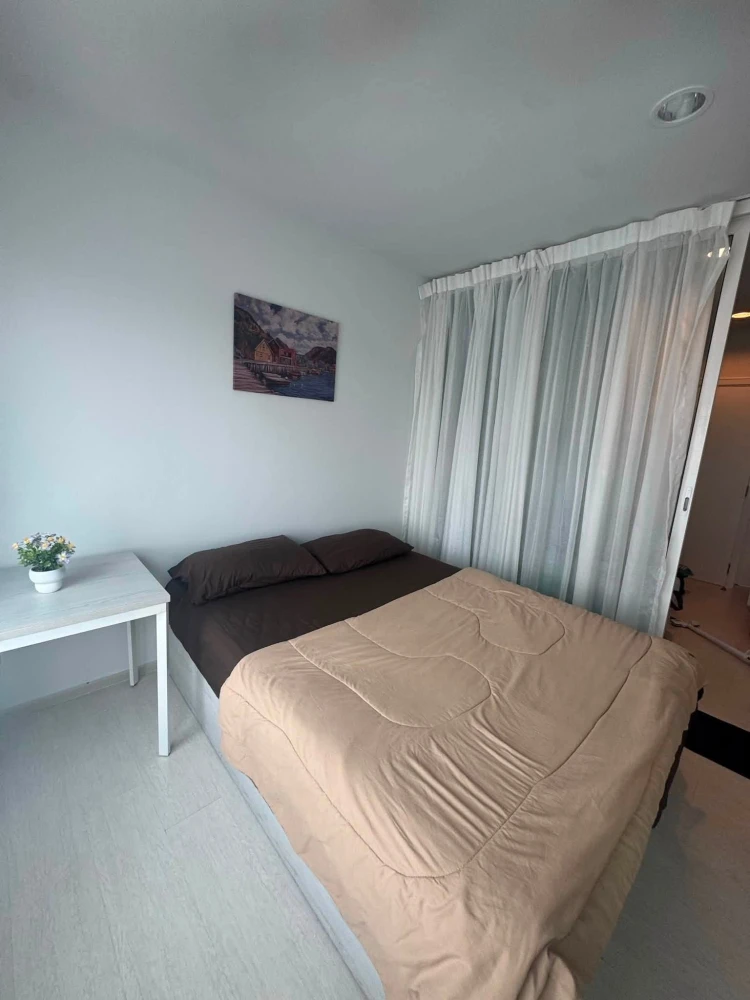Aspire Erawan condo for rent. Fully furnished, just bring your belongings and move in!